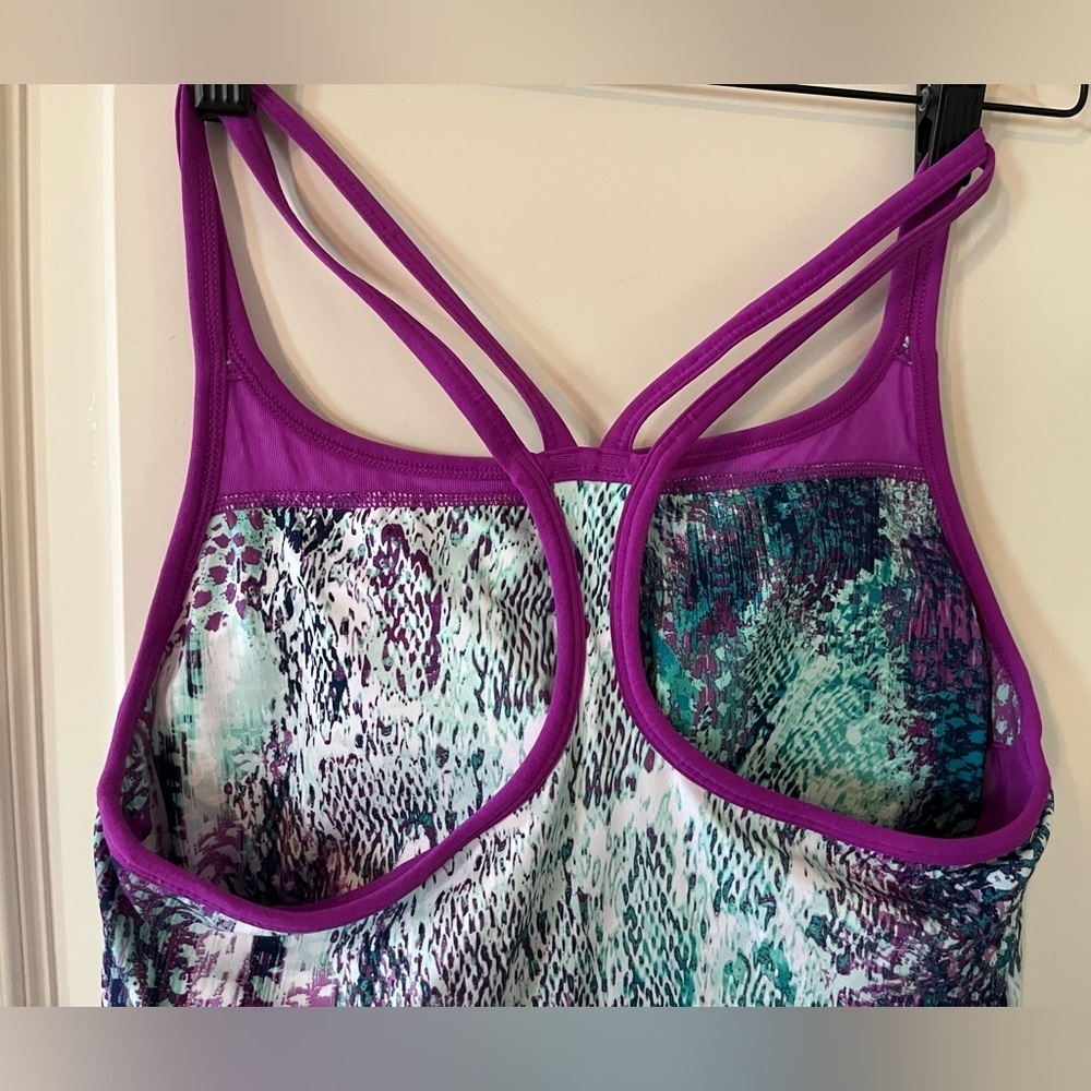 New! Fabletics Racer Back Tank multi colored, women’s size medium - Picture 2 of 10